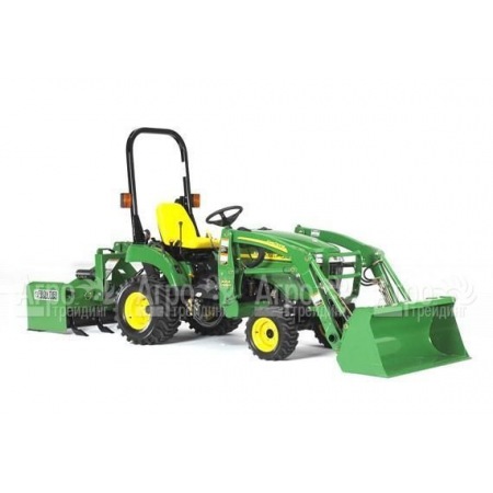 Многофункциональный минитрактор John Deere 2320 в Саранске